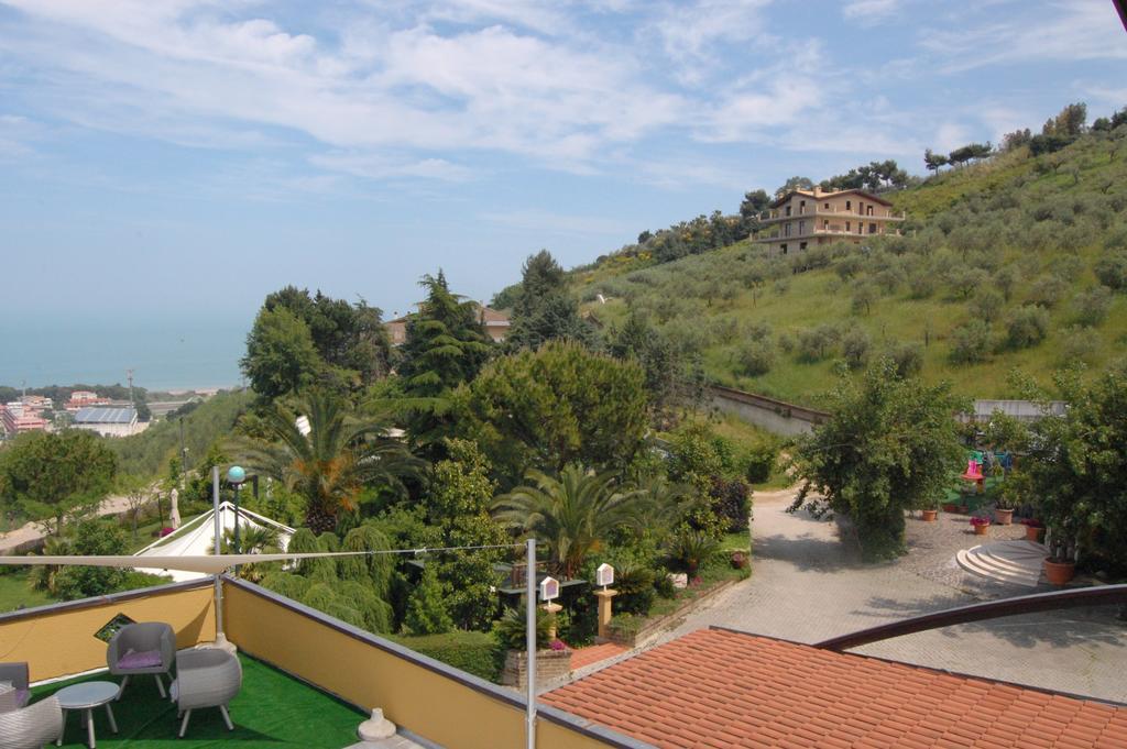 Casa Ferretti Di Ferretti Village Silvi Marina Exterior foto